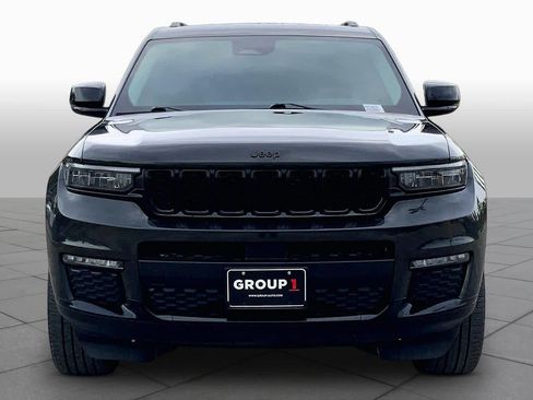 Used 2023 Jeep Grand Cherokee L Limited w/ Black Appearance Package RWD image 4