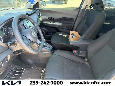 Used 2024 Nissan Kicks S image 4