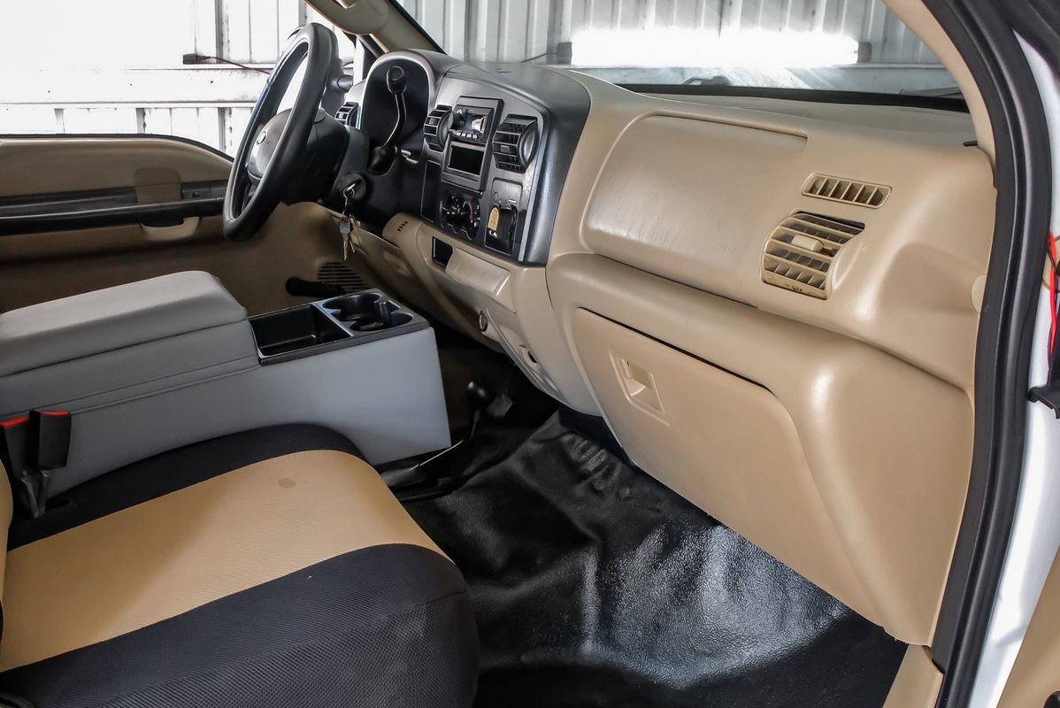 Used 2005 Ford F250 XL AWD/4WD image 12