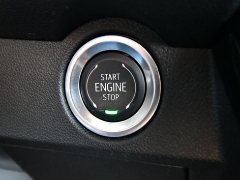 Used 2024 Chevrolet Traverse LT AWD/4WD image 30
