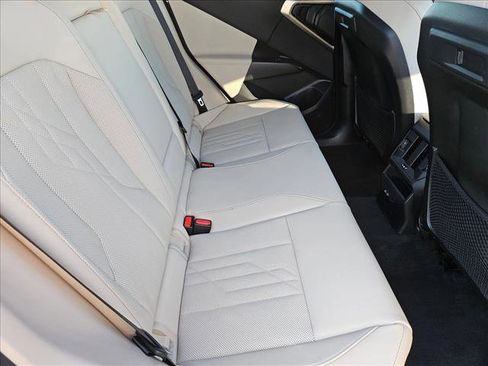 Used 2025 BMW X3 xDrive30i w/ Convenience Package image 18