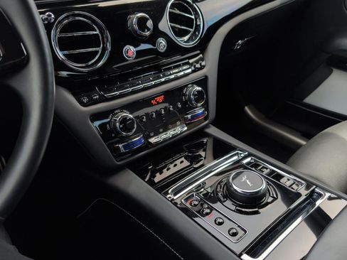 Used 2021 Rolls-Royce Ghost AWD/4WD image 27