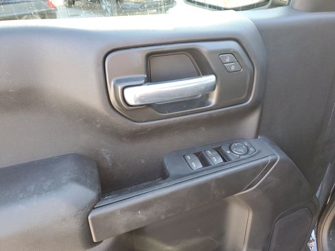 Used 2022 Chevrolet Silverado 1500 Custom image 25