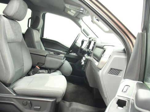 Used 2022 Ford F150 XLT w/ Equipment Group 302A High image 15