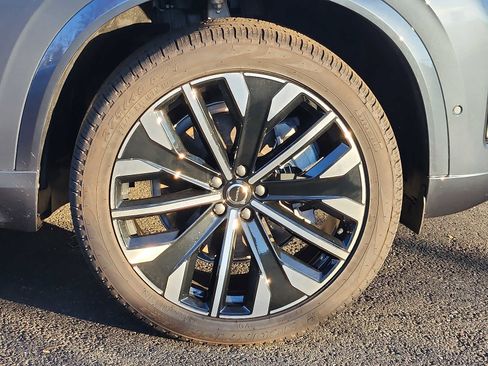 Used 2026 Volvo XC90 B6 Plus w/ Protection Package Premier image 8