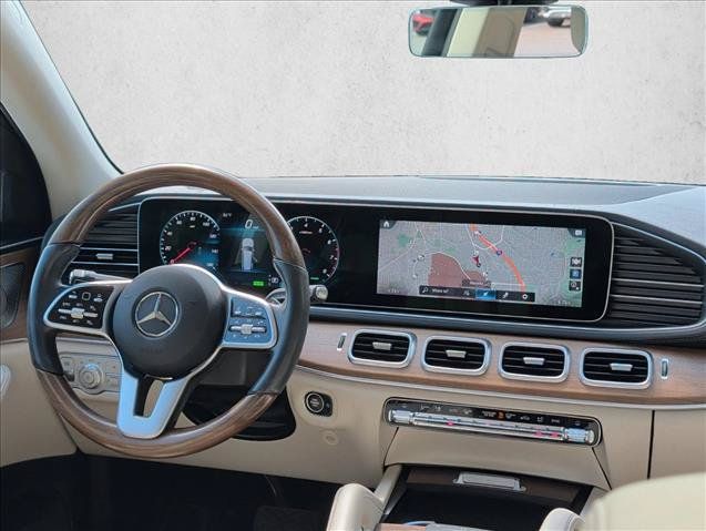 Used 2021 Mercedes-Benz GLS 450 4MATIC image 25