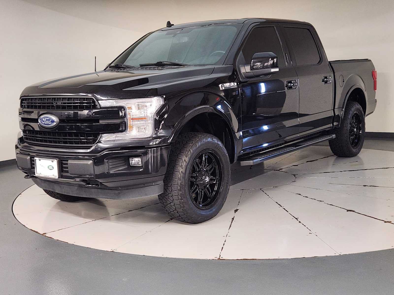 Used 2019 Ford F150 Lariat w/ Equipment Group 502A Luxury AWD/4WD image 1