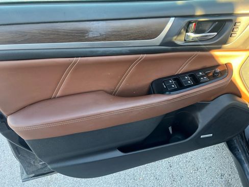 Used 2018 Subaru Outback 3.6R Touring w/ Popular Package #3 image 22