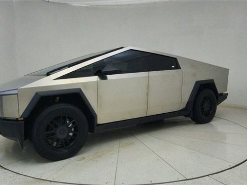 Used 2025 Tesla Cybertruck AWD Crew Cab image 62