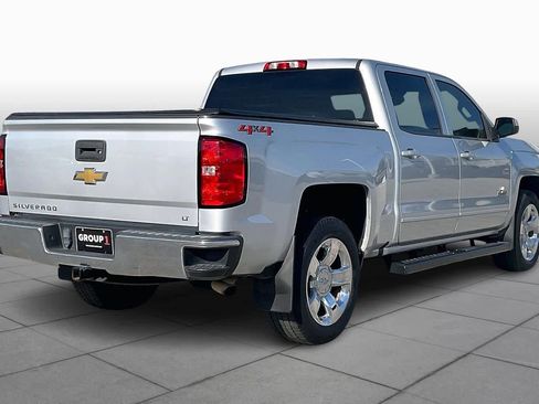 Used 2018 Chevrolet Silverado 1500 LT w/ LT Eassist Package image 12