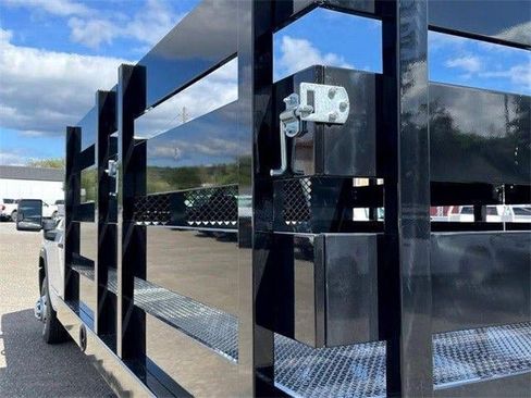 New 2024 GMC Sierra 3500 Pro w/ Convenience Package image 12