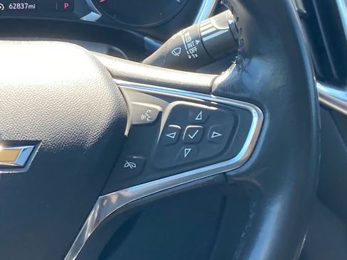 Used 2019 Chevrolet Equinox LT w/ Sun & Navigation Package AWD/4WD image 14