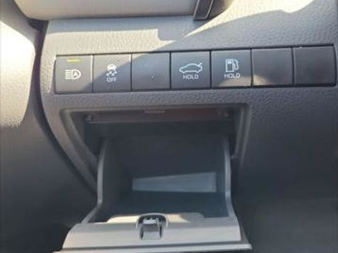 Certified 2021 Toyota Camry XLE FWD image 15