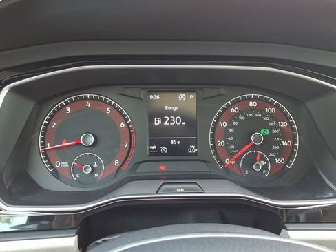 Used 2020 Volkswagen Jetta SE w/ SE Cold Weather Package FWD image 32