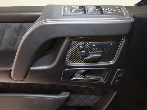 Used 2017 Mercedes-Benz G 550 Squared image 42