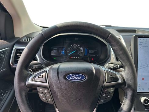 Used 2024 Ford Edge Titanium w/ Equipment Group 301A AWD/4WD image 18