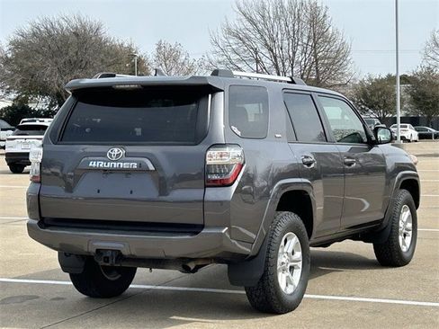 Used 2021 Toyota 4Runner SR5 image 5