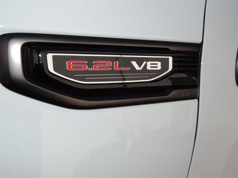 New 2026 GMC Sierra 1500 AT4X image 10