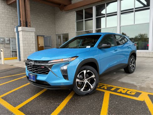 New 2025 Chevrolet Trax RS w/ Driver Confidence Package image 1