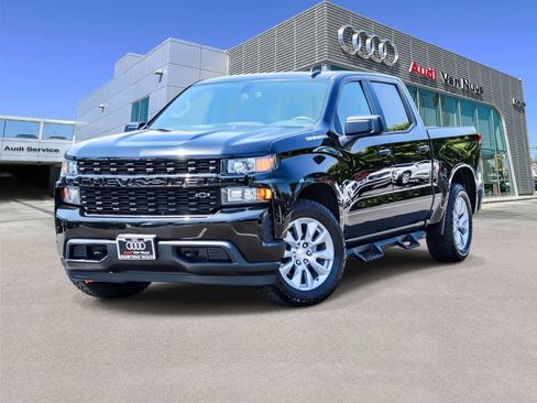 Used 2019 Chevrolet Silverado 1500 Custom w/ Custom Value Package RWD image 1
