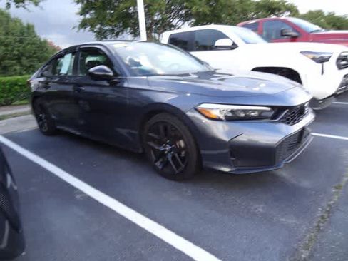 Used 2025 Honda Civic Sport image 4