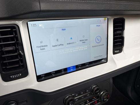 Used 2025 Ford Bronco Outer Banks image 40