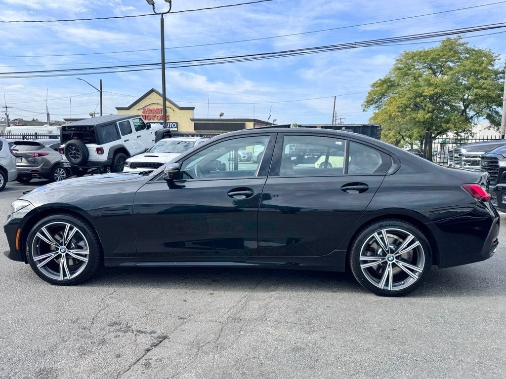 Used 2023 BMW 330i xDrive Sedan w/ Premium Package AWD/4WD image 5