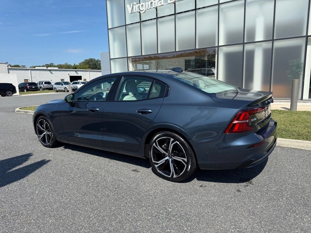 Used 2024 Volvo S60 B5 Plus w/ Climate Package AWD/4WD image 15