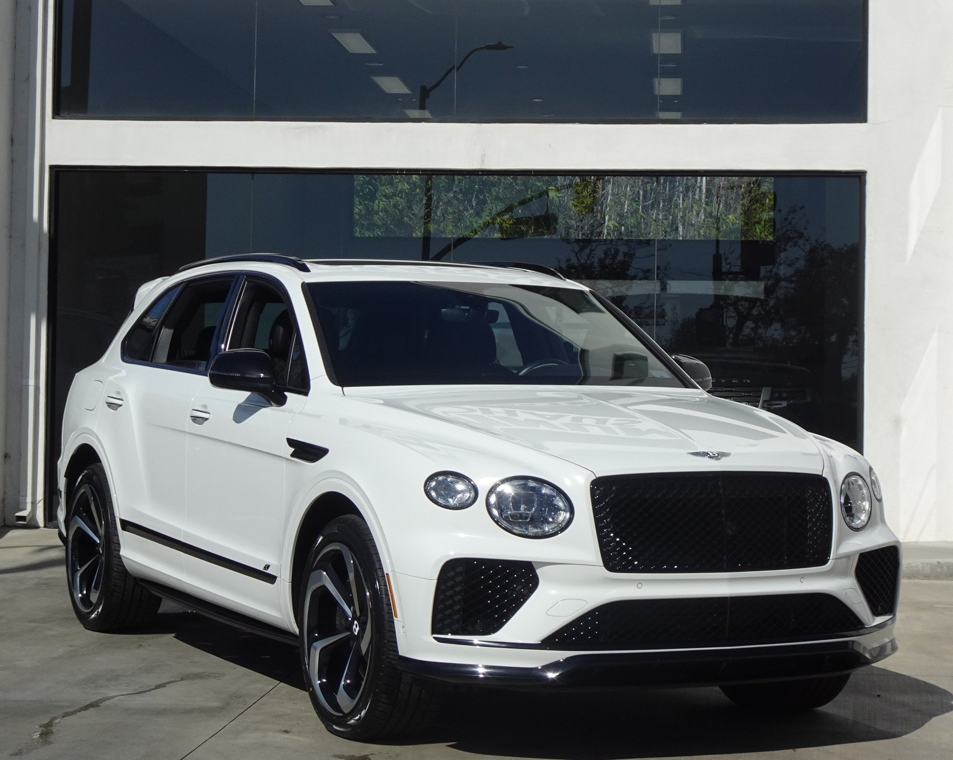 Used 2022 Bentley Bentayga AWD/4WD image 10