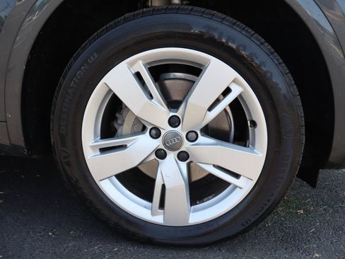 Used 2018 Audi Q5 2.0T Premium Plus w/ Premium Plus Package AWD/4WD image 45