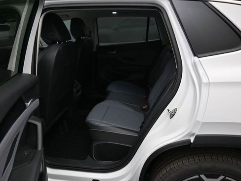 New 2026 Volkswagen Tiguan SE AWD/4WD image 11