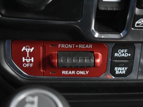 Used 2021 Jeep Wrangler Unlimited Rubicon w/ Dual Top Group image 29