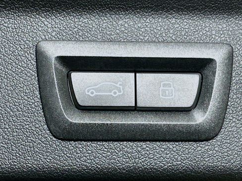 Used 2025 BMW X2 xDrive28i image 30