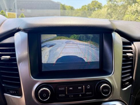 Used 2019 Chevrolet Tahoe Premier AWD/4WD image 12