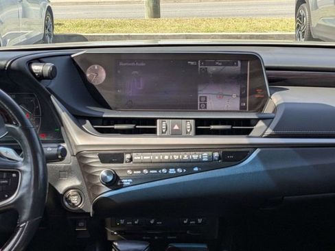 Used 2019 Lexus ES 350 w/ Premium Package FWD image 16