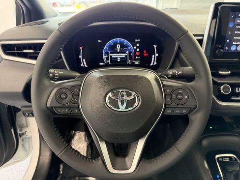 Used 2024 Toyota Corolla XSE FWD image 17