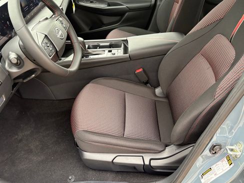 New 2026 Nissan Sentra SR FWD image 20