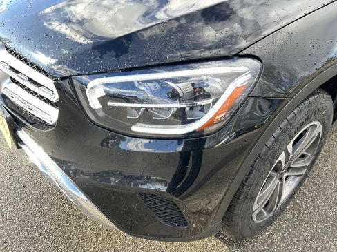 Used 2022 Mercedes-Benz GLC 300 GLC 300 image 9