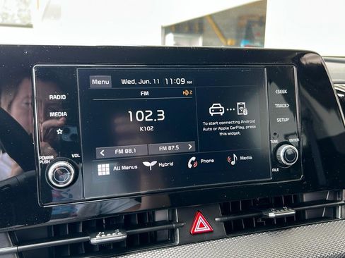 New 2025 Kia Sportage LX image 19