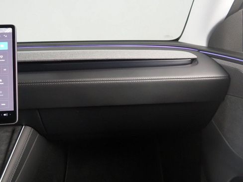Used 2026 Tesla Model Y Long Range RWD image 46