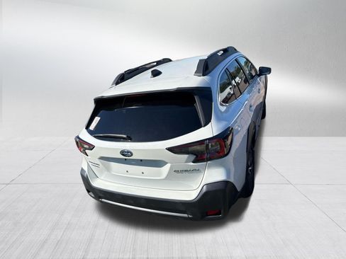 Used 2024 Subaru Outback Premium AWD/4WD image 9