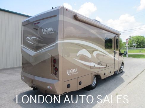Used 2017 Mercedes-Benz Sprinter 3500 image 6
