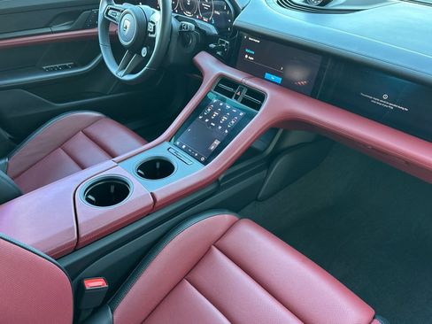 Certified 2025 Porsche Taycan Turbo image 17