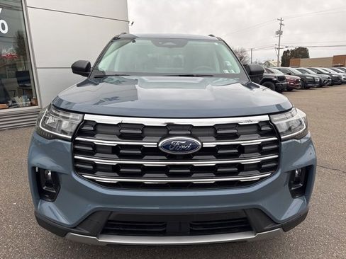 New 2025 Ford Explorer Active w/ Active Comfort Package image 3