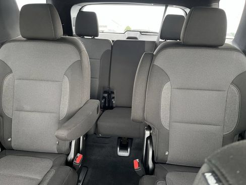 Used 2023 Chevrolet Traverse LT w/ Midnight/Sport Edition AWD/4WD image 21