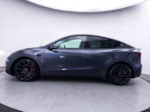 Used 2022 Tesla Model Y Performance AWD/4WD image 35