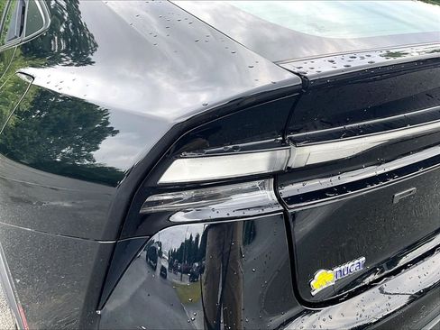 Used 2023 Toyota Prius Prime FWD image 34