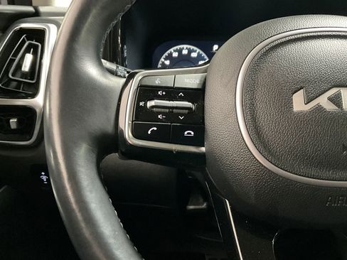 Used 2023 Kia Sorento SX Prestige image 17