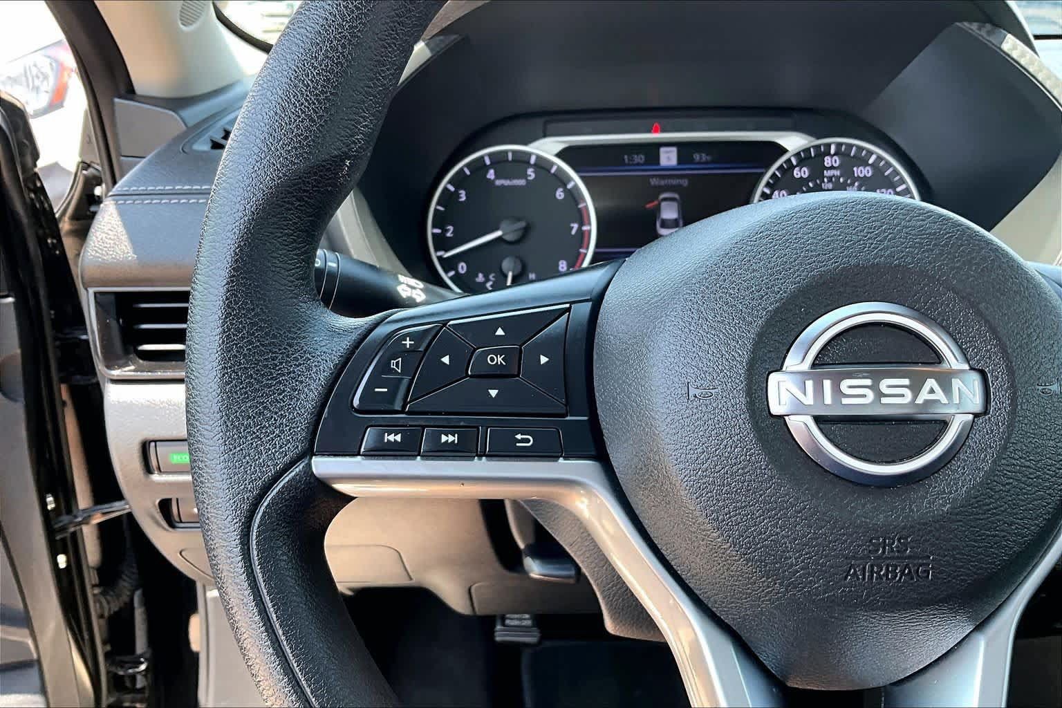 Used 2024 Nissan Sentra SV FWD image 23