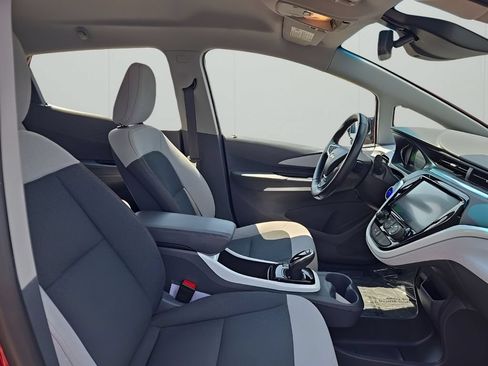 Used 2021 Chevrolet Bolt LT FWD image 19